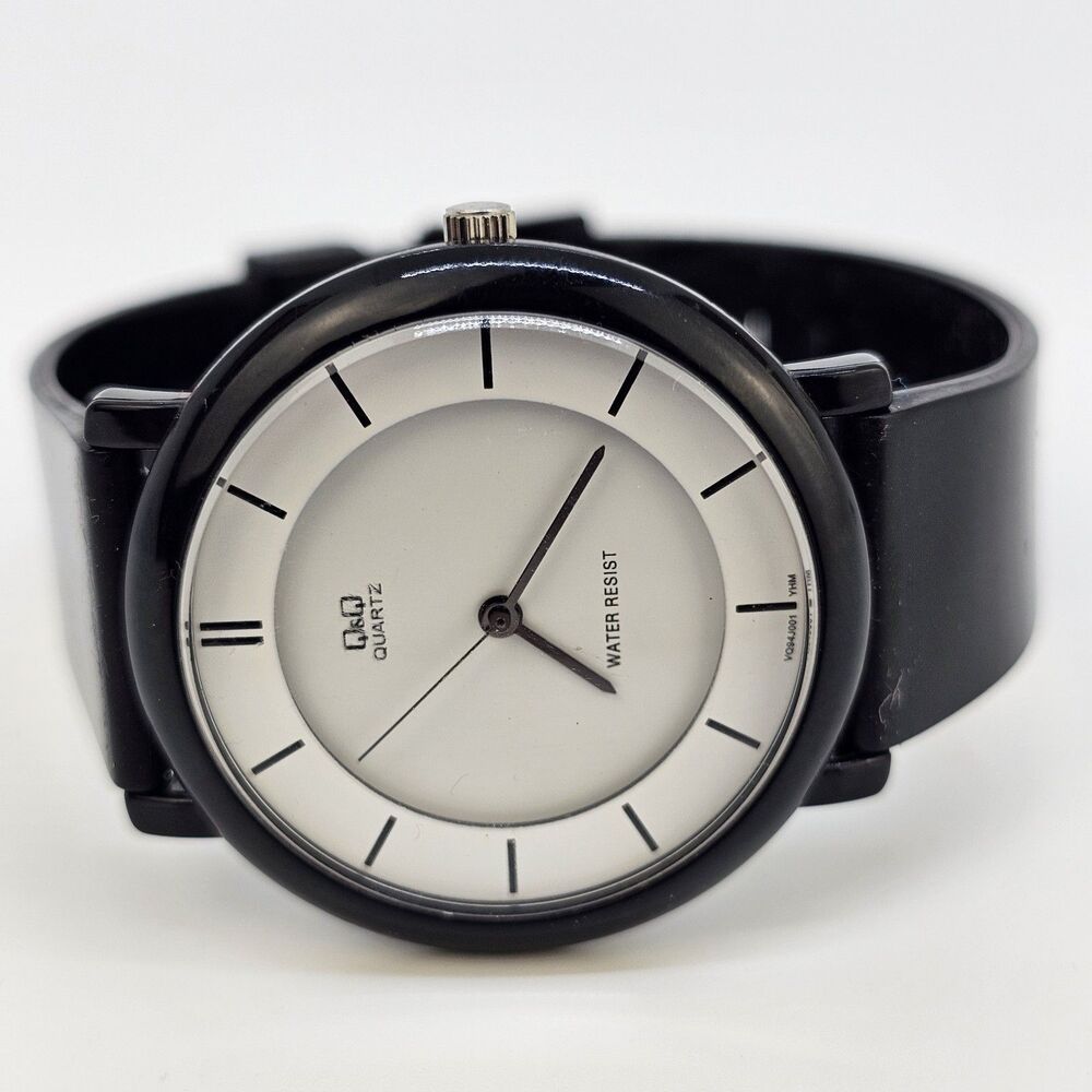 QQ Unisex Watch 37MM White Dial Black Plastic Band Straps New‎ Battery